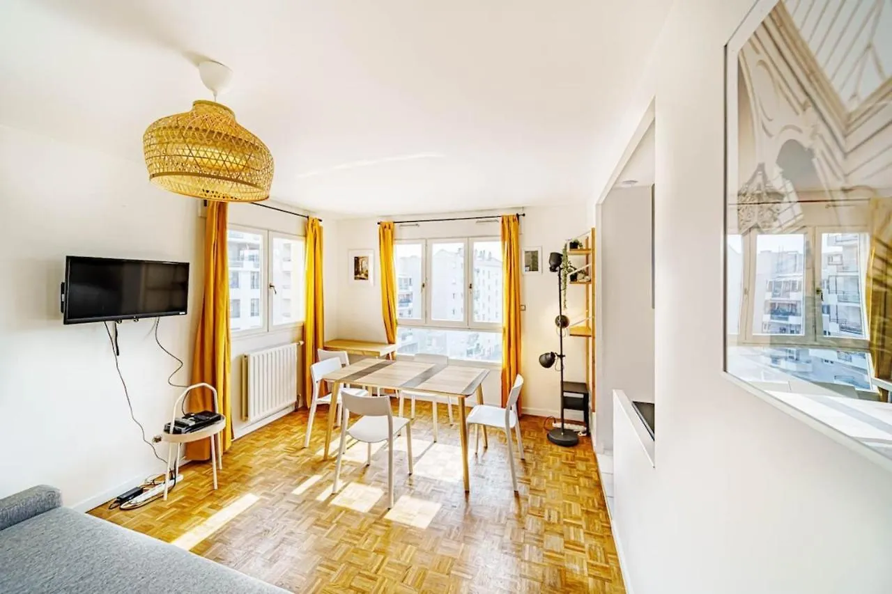 Le Wilson Appartement 4Pers Avec Balcon Charpennes Villeurbanne 0*,  France