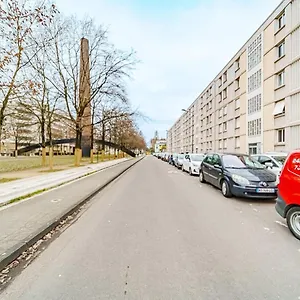 The Billon-spacious 8 People Balcony-metro Gratte Ciel Villeurbanne